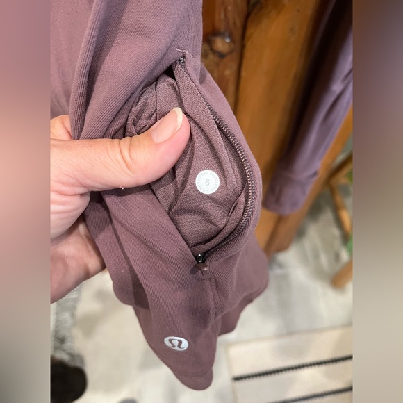 Lululemon runderful top - Picture 3 of 5